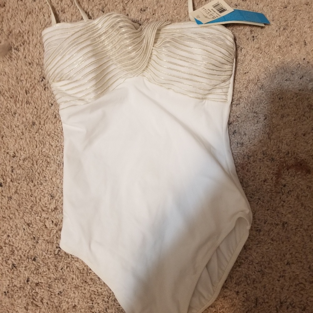 Gotten swimsuit, 6